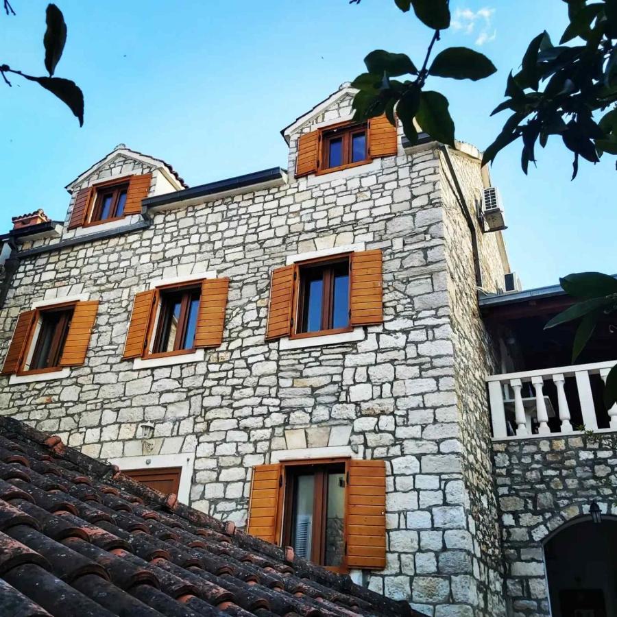 Dora Apartament