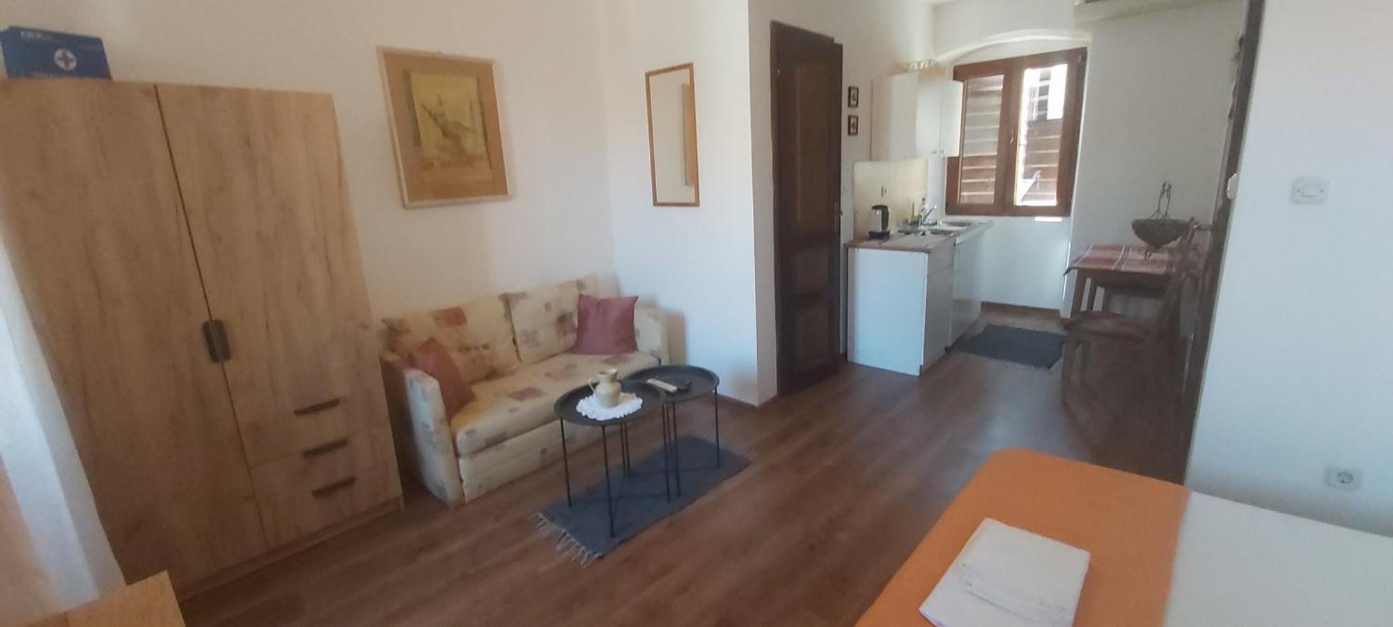 Dora Apartament Supetar