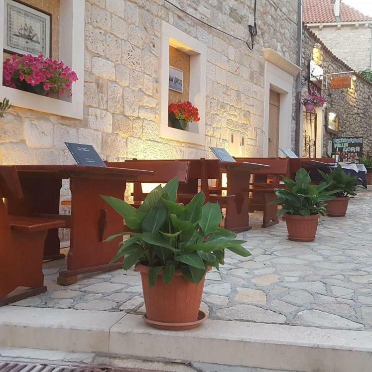 Dora Apartament